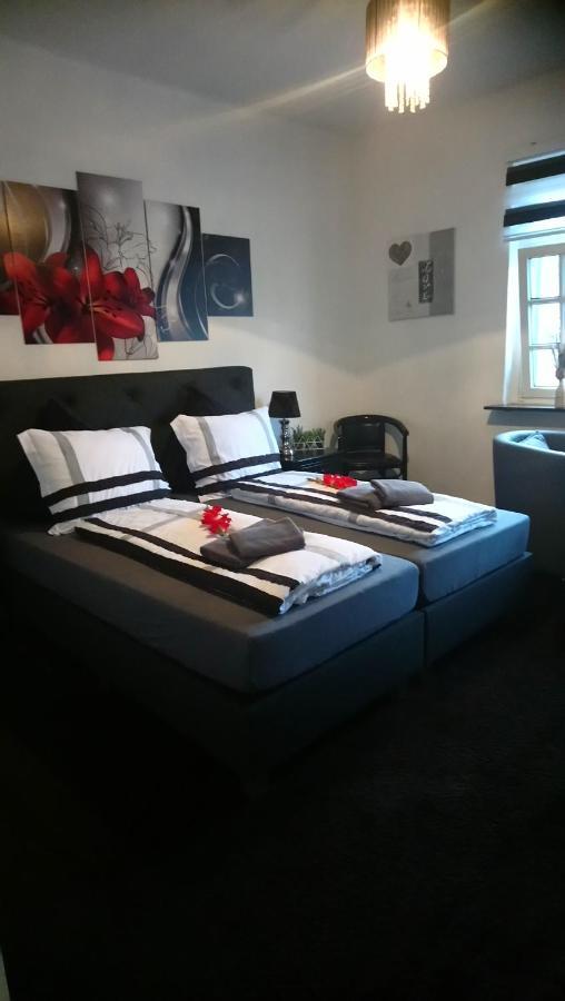 Bed Und Breakfast "Die Perle Von Gronau" Gronau  Bagian luar foto